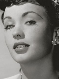 Джин Салливан