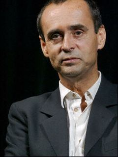 Роберт Менар