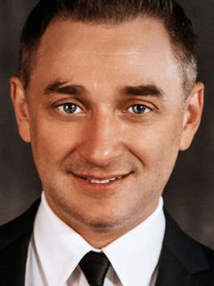 Александр Пряников