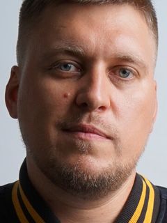 Александр Незлобин