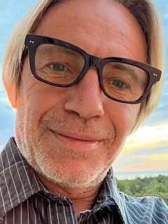 Святослав Власов