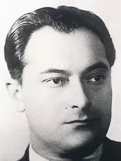 Евгений Петров