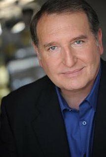 Николас Густ