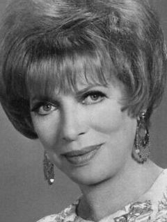 Хенни Бакус