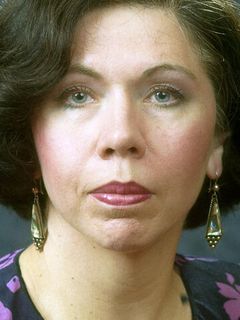 Елена Папанова