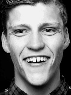 Себастьян Булл Сарнинг