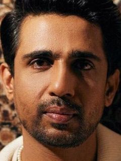 Гулшан Девайах