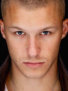 Скайлер Максон