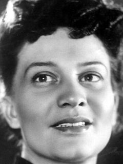 Нина Алисова