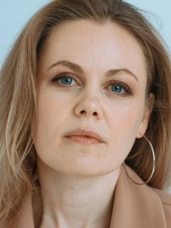 Елена Суркова