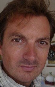 Оливер Хёзе