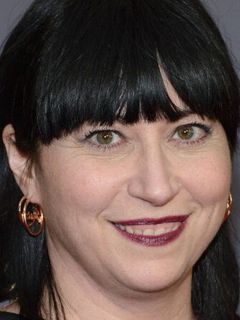 Патриция МакНил