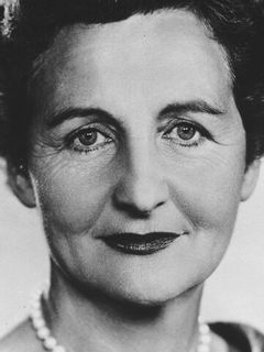 Нэнси Митфорд