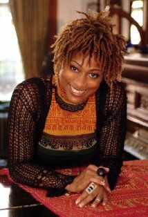 Филлис Боуи