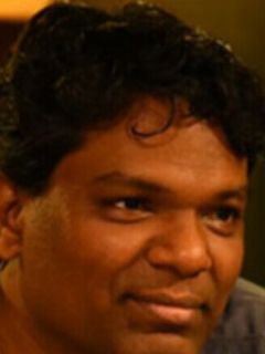 Мангеш Дхакде