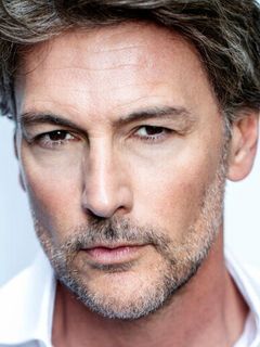 Роберто Фарнези