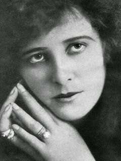 Анна Лютер