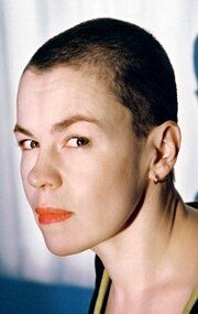 Эне-Лиис Семпер