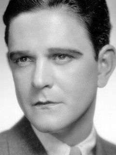 Гленн Трайон