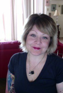 Николь Грэй