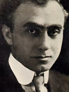 Гектор В. Сарно