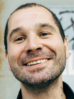 Павел Емелин