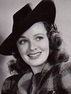 Дорис Девенпорт