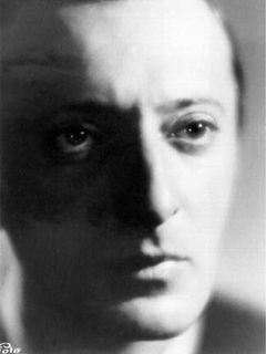 Густав Махаты