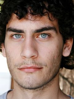 Чезаре Таурази