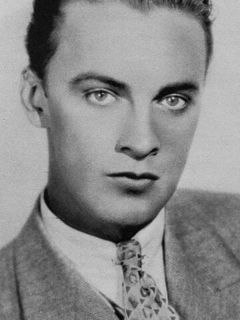 Рэймонд Хэкетт