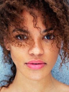 Александра Грунестейн