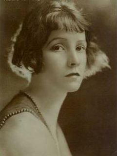 Натали Толмедж