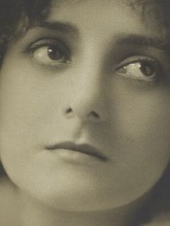 Дороти Бернард