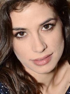 Джулия Микелини