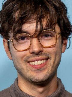 Джеймс Суини