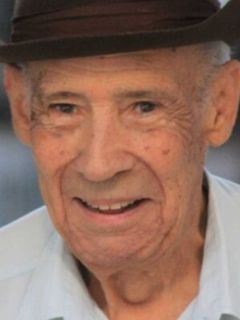 Рейнальдо Миравальес