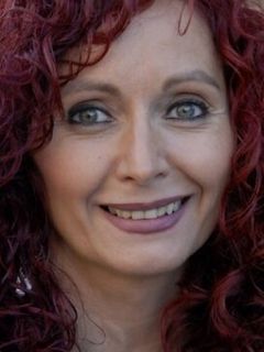 Эстер Эспарса