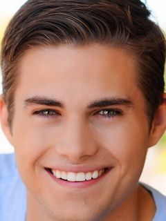 Джордан Николс