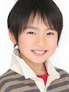 Такааки Кувасиро