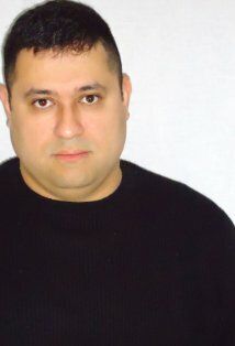 Луис Айала