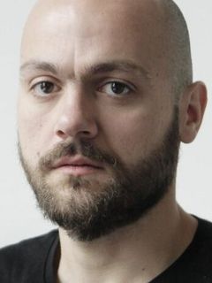 Дане Комлиен