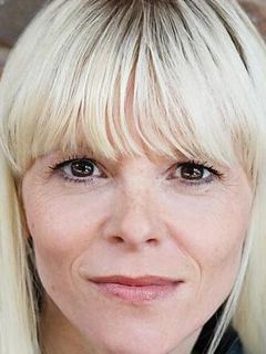 Энни Буркин