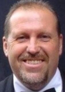 Эрик Ларсен