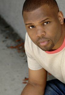 Морис А. Двайер