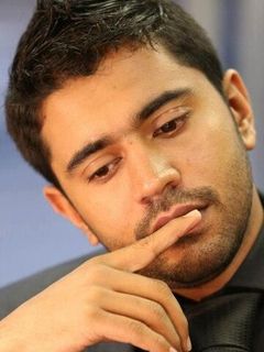 Нэвин Поули