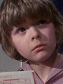 Расселл Льюис