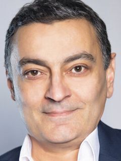 Арман Казарян