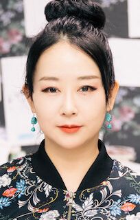 Акико Хигасимура