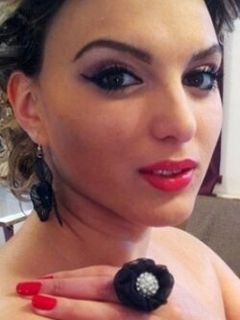 Наира Мовсисян