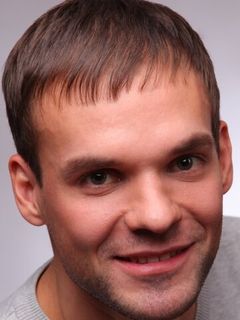 Олег Захаров